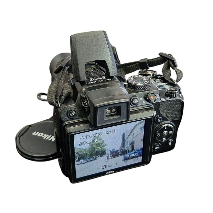 Nikon CoolPix P100 (10MPx)