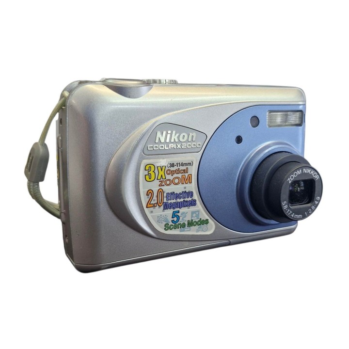 NIKON COOLPIX 2000 (2M)