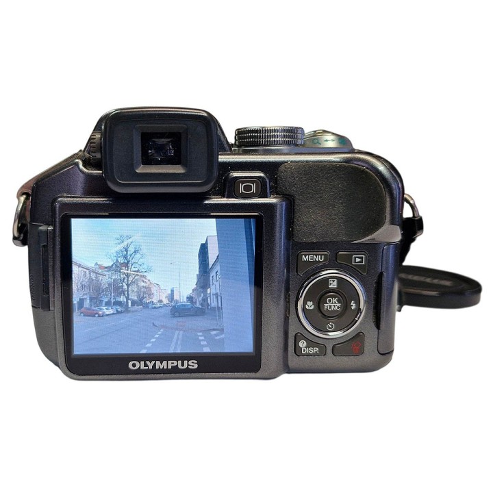 OLYMPUS SP-550UZ