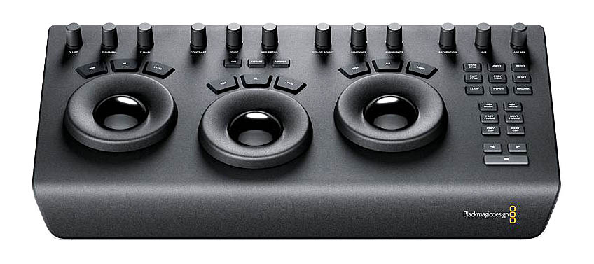 Jeden z mnoha klávesových pultíků BlackMagic Design