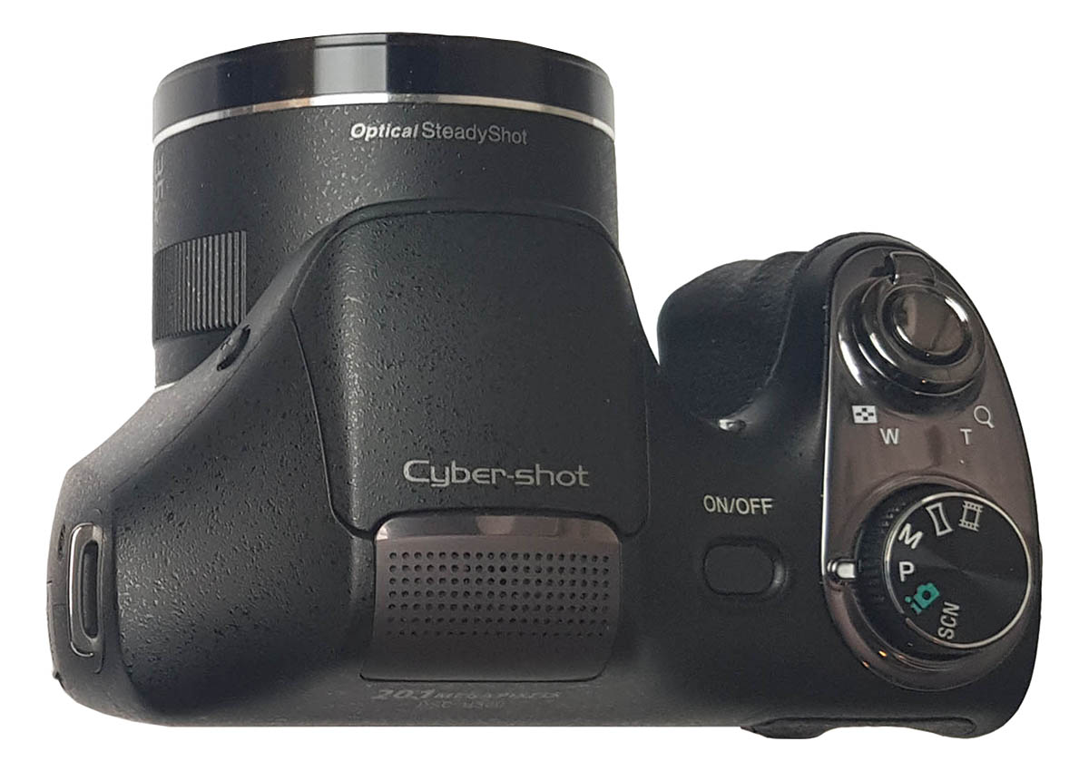 Masivní OBŘÍK Sony DSC-H300 a jeho ovládání shora