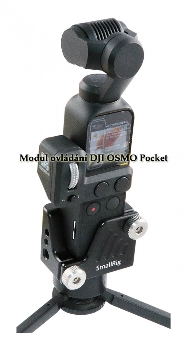 Připnutý Modul ovládání na tělíčku DJI OSMO Pocket 